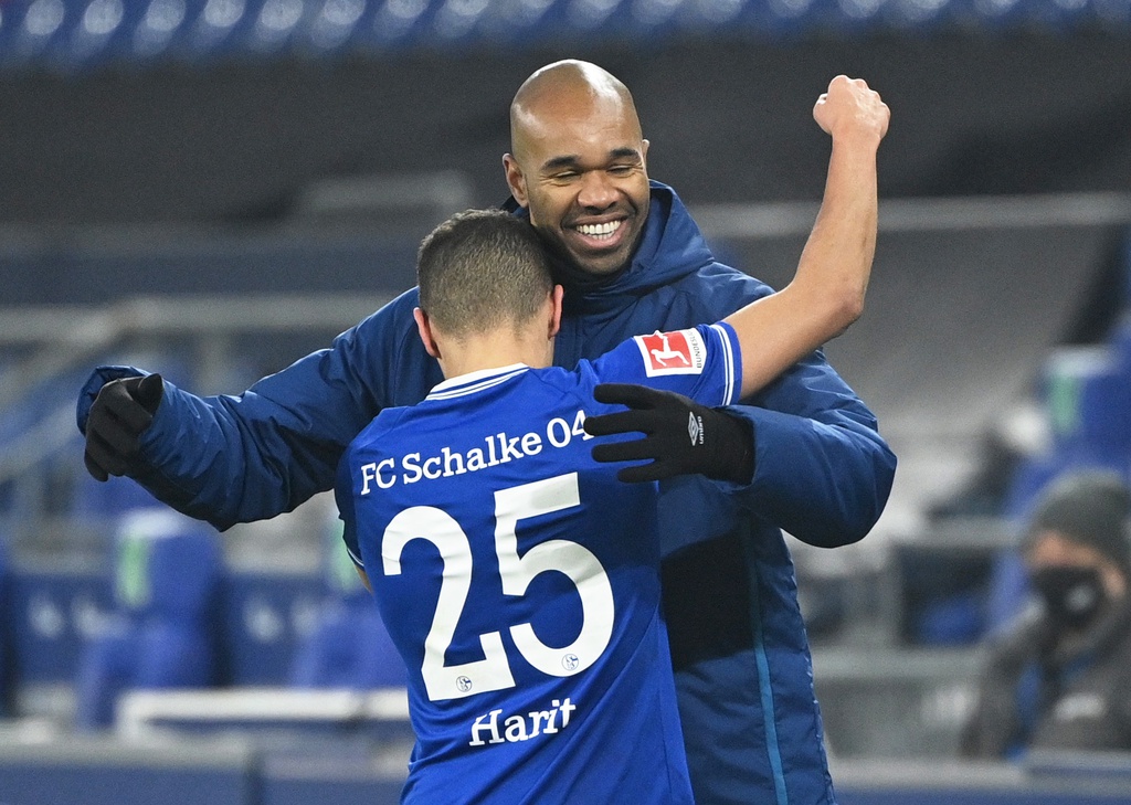 Hơn một năm Schalke mới có được trận thắng