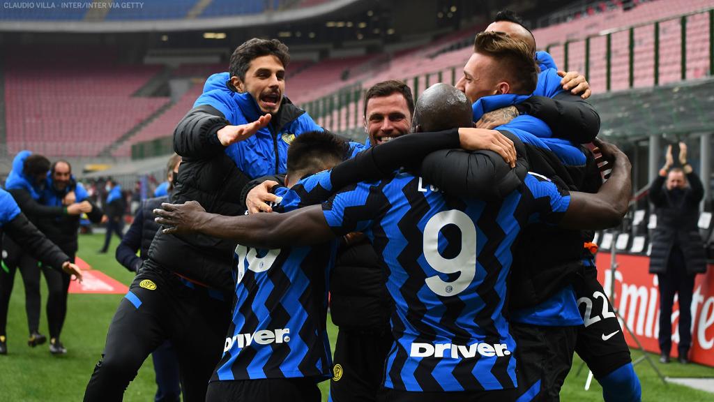 Thắng AC Milan 3 bàn, Inter xây chắc ngôi đầu